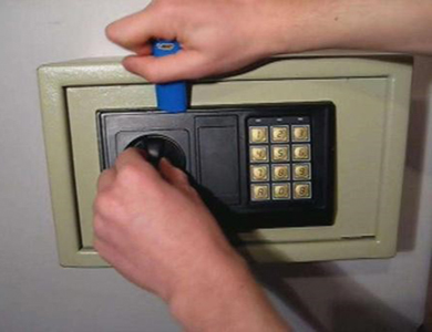 西盟24小时上门开锁公司