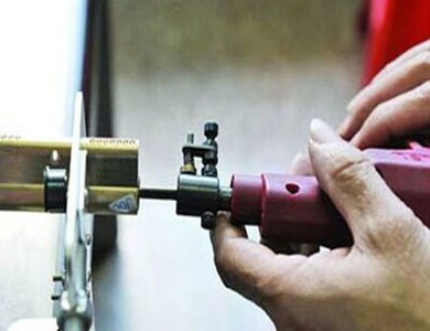 西盟24小时上门开锁公司